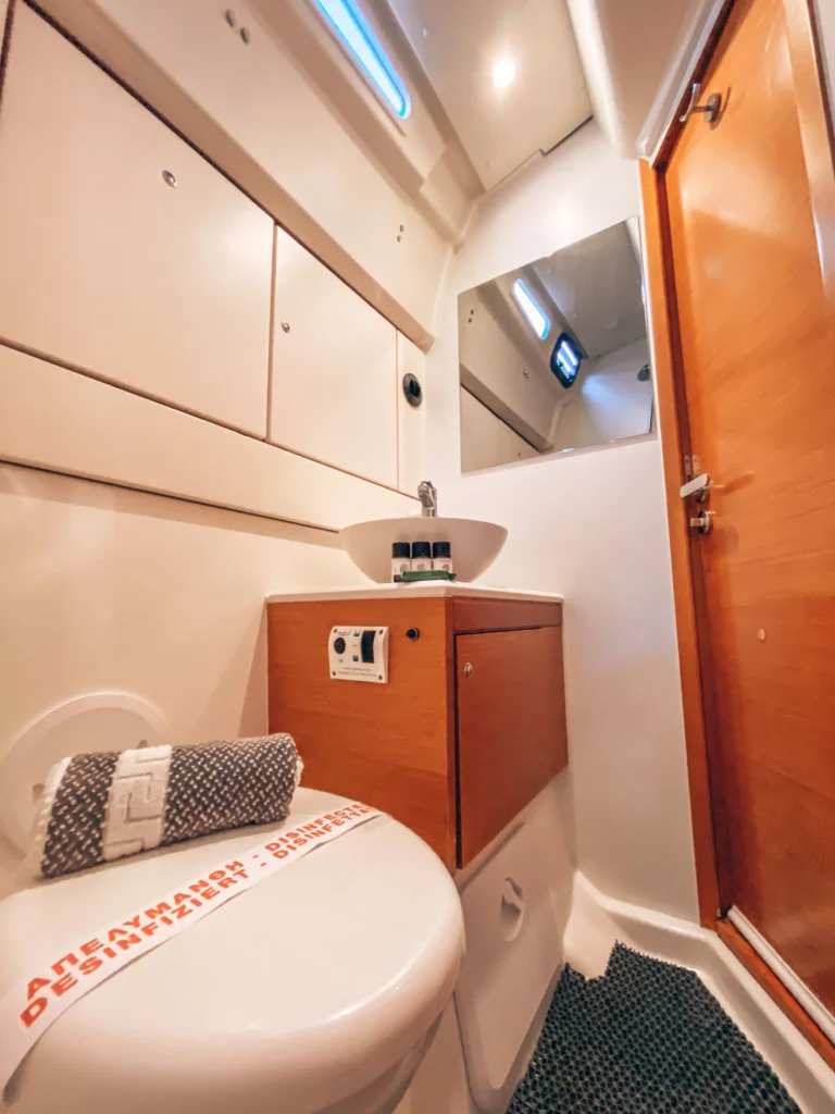 Jeanneau 54 Sea Force bathroom washbasin area, yacht charter in Greece